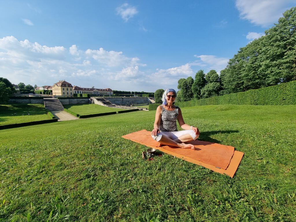 Yoga im Barockgarten 2026